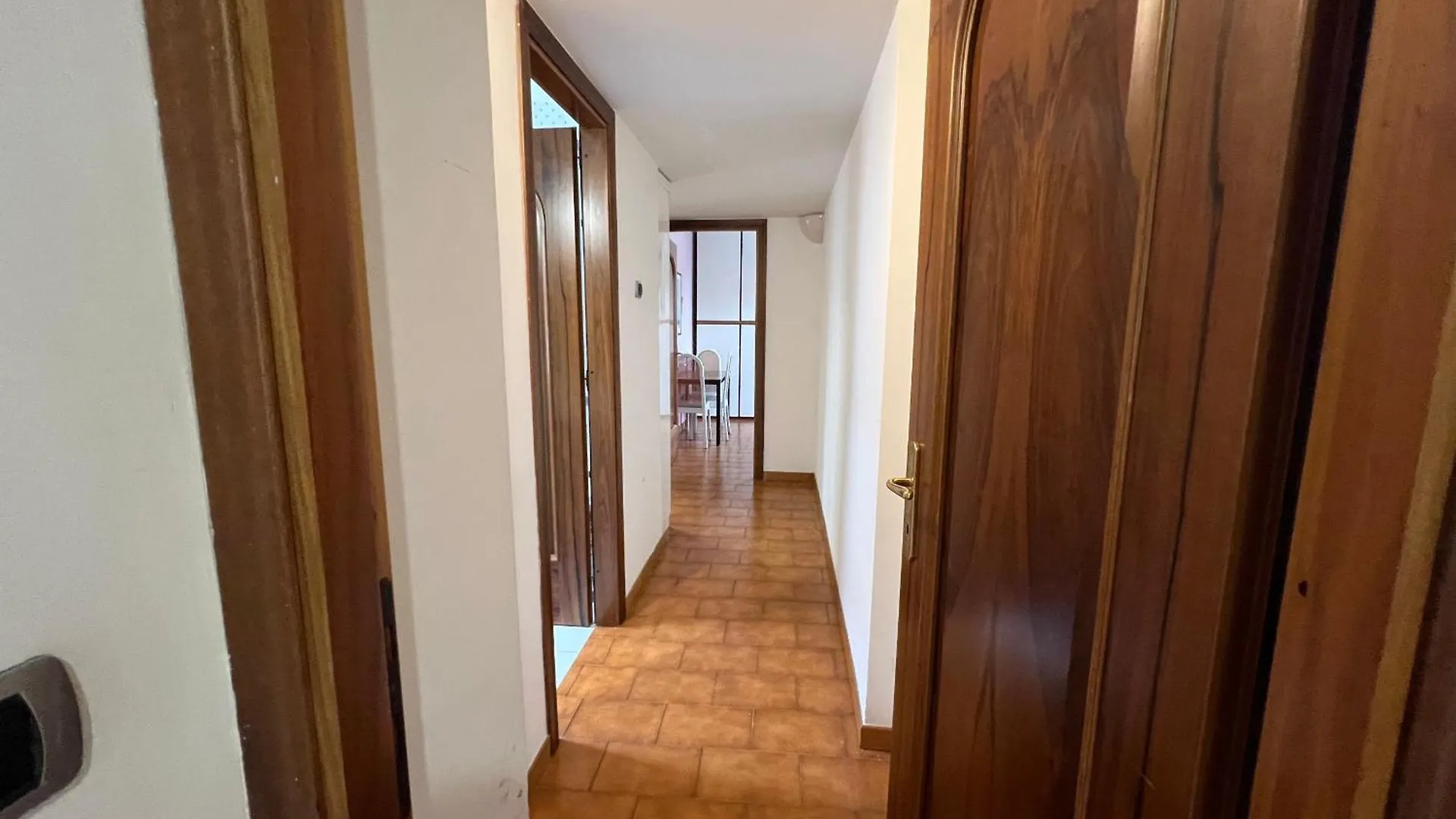 --Colosseum 15 Min-- Trastevere, Free Wi-Fi & A-C Apartment